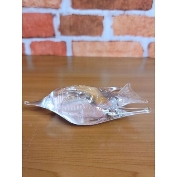 Clear Art Glass Angel Fish Paperweight - Picture 5 of 6